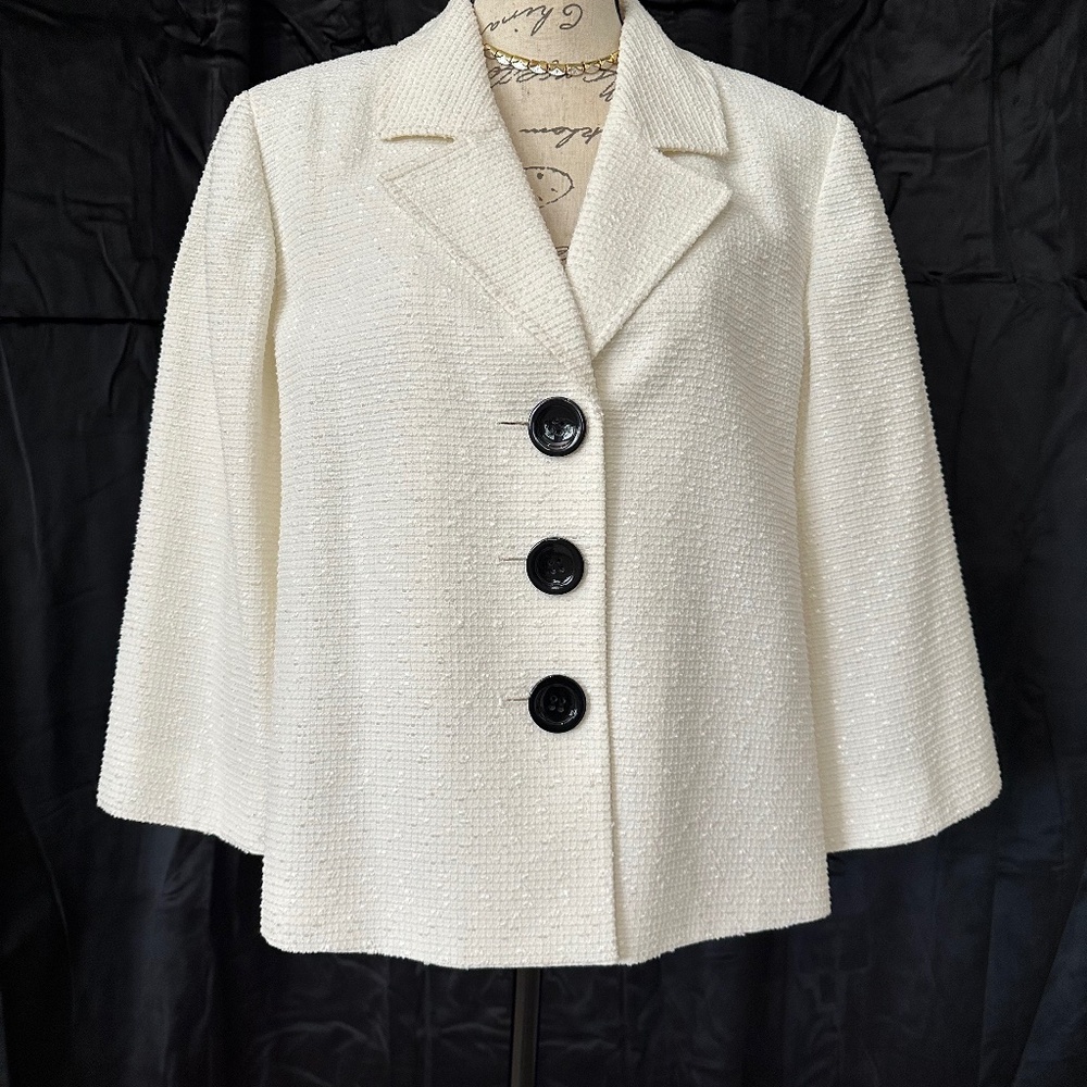 Kasper, vintage winter white, 3/4 sleeve collared jacket, size 16
